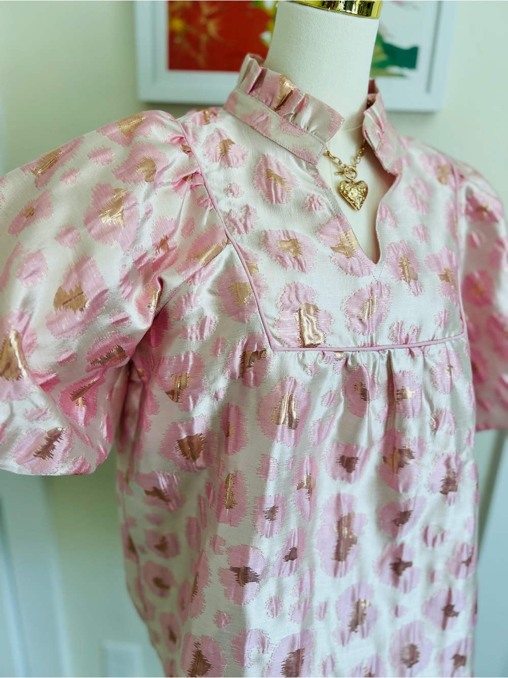 JODIFL Pink and Gold Metallic Puff-Sleeve Blouse 🌷 - Picture 2 of 4